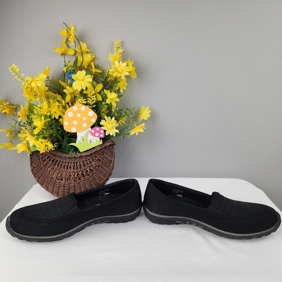 Skechers Shoes - Black Slip-On Cooled Memory Foam Relax Fit Sz 9 - Picture 4 of 13